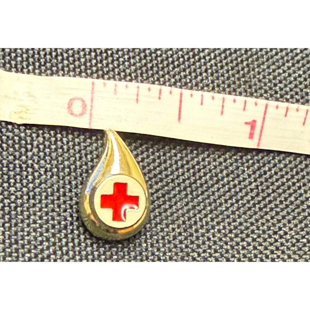 Vintage American Red Cross Blood Donor Teardrop Enamel Lapel‎ Pin Gold Tone